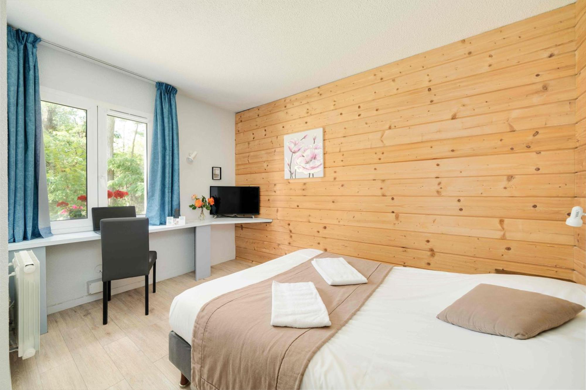 Hotel Acacia Nancy Sud Luneville Moncel-les-Luneville Bagian luar foto